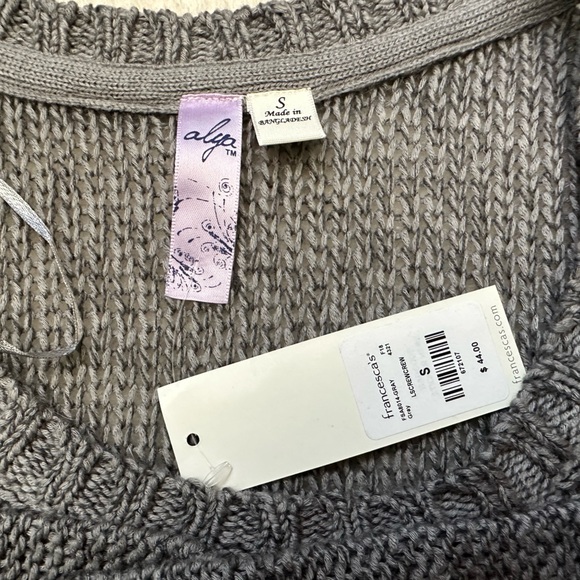 Women’s Francescas Sweater - Picture 4 of 7